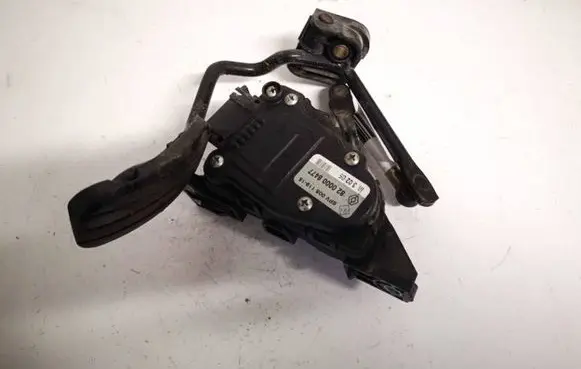 Renault Trafic II (X83) Accelerator throttle pedal 8200008477 6pv008119-15