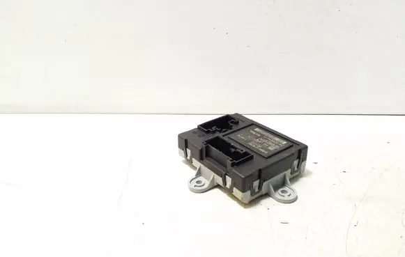 Volvo XC60 Door control unit/module 31343030AC