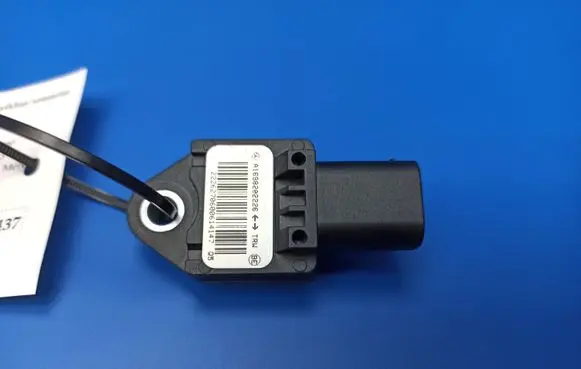 Mercedes-Benz B W245 Airbag deployment crash/impact sensor A1698202226