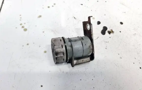 Brake fluid reservoir