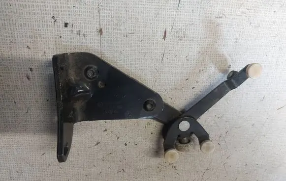 Volkswagen Transporter - Caravelle T6 Sliding door lower roller guide/hinge 7E0843398