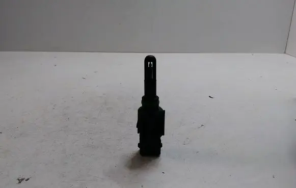 BMW 3 E46 Intake air temperature sensor 13621739510