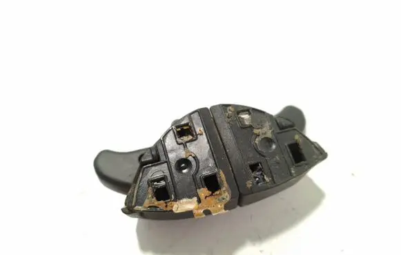 Mercedes-Benz E W211 Armrest lock 