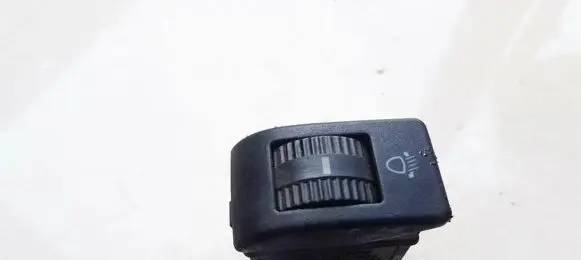 Seat Toledo I (1L) Headlight level height control switch 1L0941333