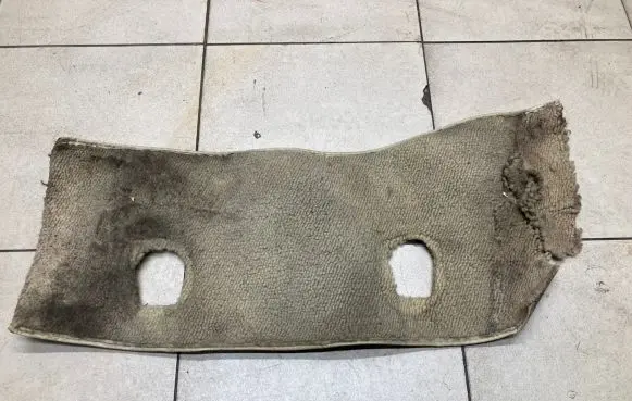Mercedes-Benz E W123 Rear floor mat 