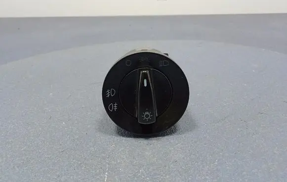 Volkswagen PASSAT B5.5 Light switch 109928