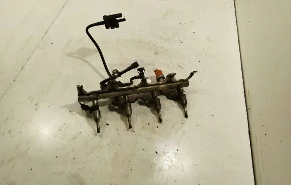 Skoda Octavia Mk2 (1Z) Fuel injection system set 06j133317 06h906036f