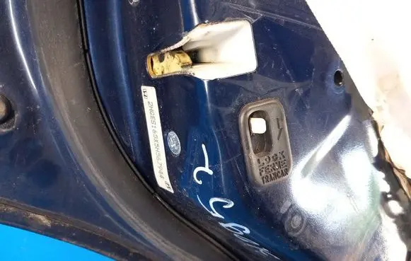 Honda Civic Front door lock 72650S5AA11