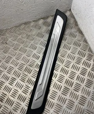 KIA Sorento Front sill trim cover 858852P100