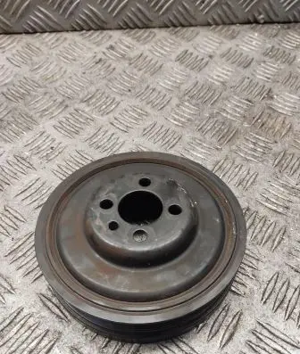 Volkswagen Golf VI Crankshaft pulley 038105243m