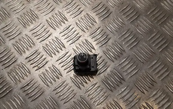 Toyota Corolla E210 E21 Electric window control switch 183912