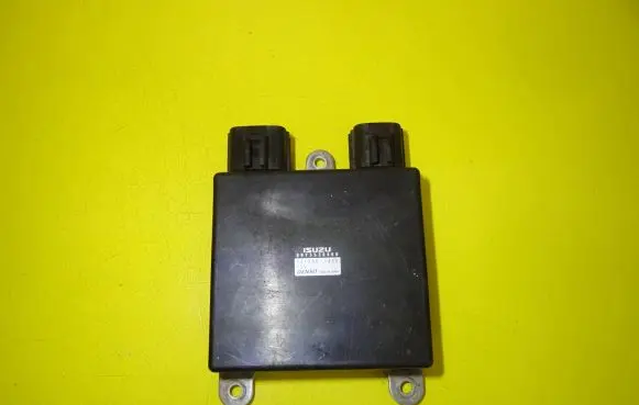 Opel Vectra C Fuel injection control unit/module 8973530400 131000-1450