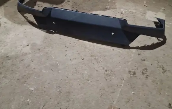 BMW iX Rear bumper lower part trim 8737823