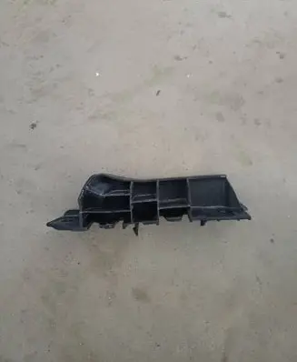Audi A3 S3 8V Front bumper mounting bracket 8V5807183