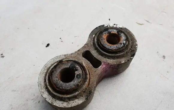 Volvo XC90 Front control arm 31277952 31277896