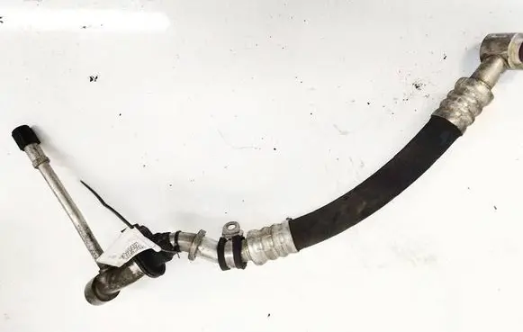 Audi Q7 4L Air conditioning (A/C) pipe/hose 7L6820743F