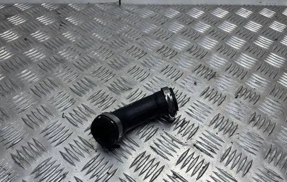 Audi SQ7 Breather hose/pipe 057145737C