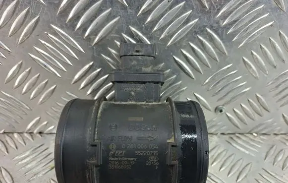 Jeep Renegade Mass air flow meter 55220715