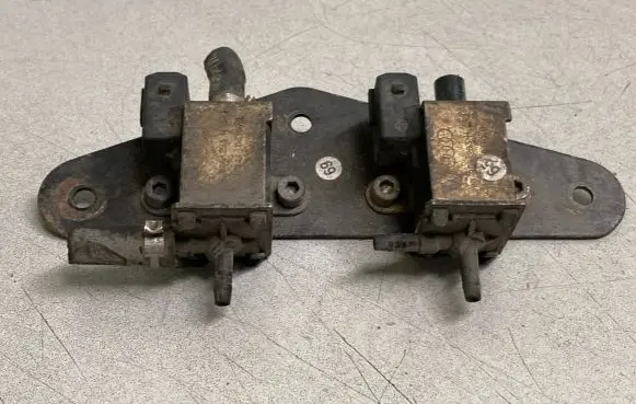 Audi A4 S4 B6 8E 8H Turbo solenoid valve 025906283H