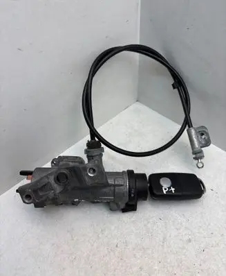 Volkswagen PASSAT B5.5 Ignition lock 4B0905851M