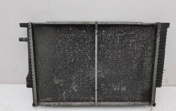 BMW 7 E32 Coolant radiator 1723464 1723398 21651