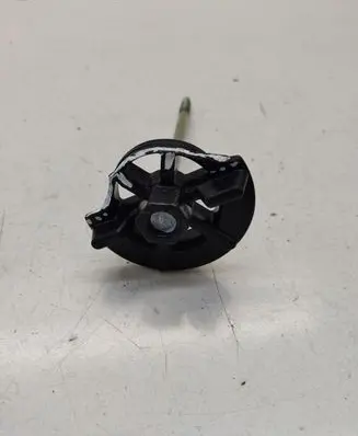 Hyundai Tucson JM Spare wheel bolt 628502E200