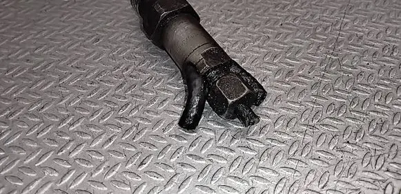 Volvo S40, V40 Fuel injector LCR6735401D
