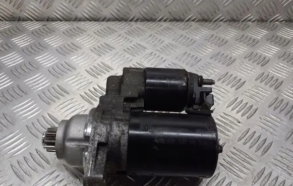Skoda Fabia Mk1 (6Y) Starter motor 02T911023G
