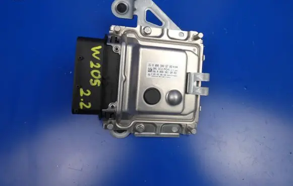 Mercedes-Benz C W205 Adblue control unit A0009006706 0281031381 A0009012003