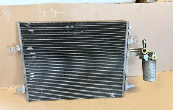 Volvo XC60 A/C cooling radiator (condenser) 993897E