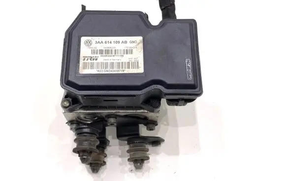 Volkswagen PASSAT B7 ABS Pump 3AA614109AB
