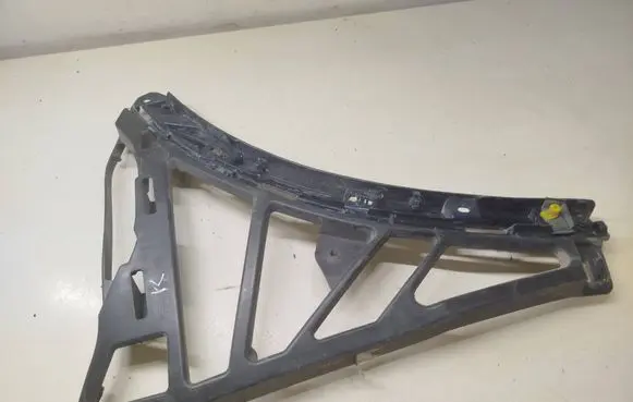 Porsche Cayenne (92A) Front bumper mounting bracket 7p5807177