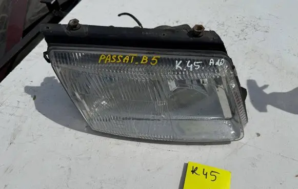 Volkswagen PASSAT B5 Headlight/headlamp