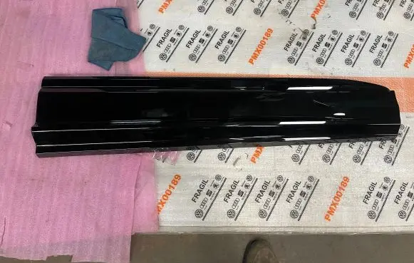 Audi Q7 4M Front door trim (molding) 4M0853960N 4M0853960