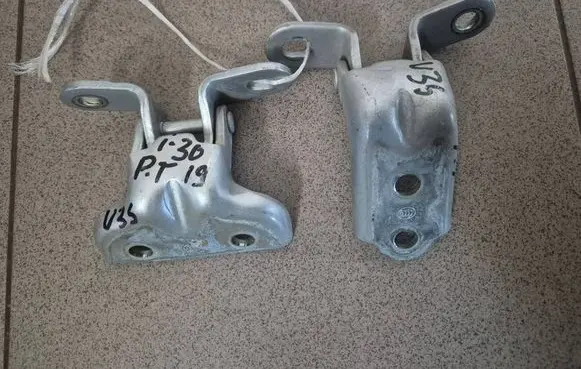 Hyundai i30 Rear door hinge set 