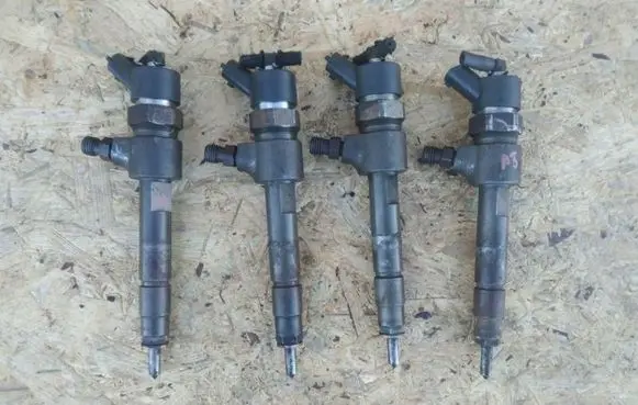 Fiat 500 Fuel injector QQQQQQQQQQQ