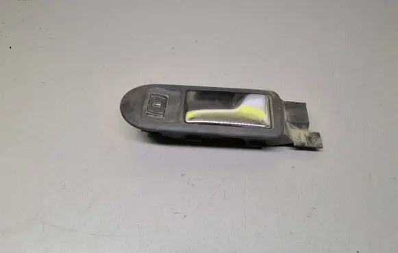 Volkswagen PASSAT B5.5 Front door interior handle 3B1837114