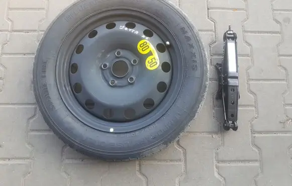 Volkswagen Jetta VI R16 alloy rim 5X112