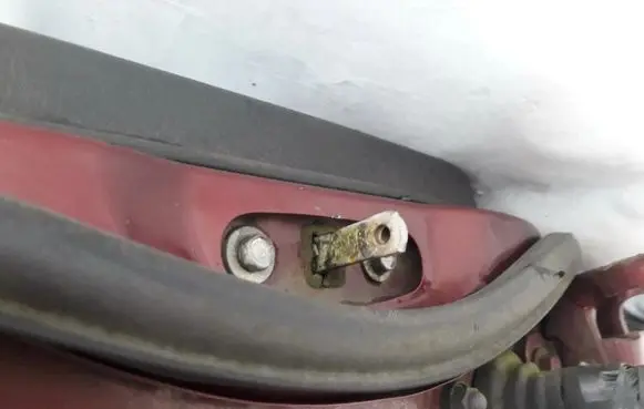 Honda Accord Rear door check strap stopper