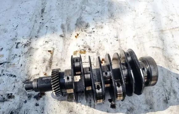 Subaru Legacy Crankshaft 