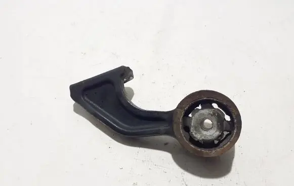 Mercedes-Benz Vito Viano W639 Front differential bracket A6393350011