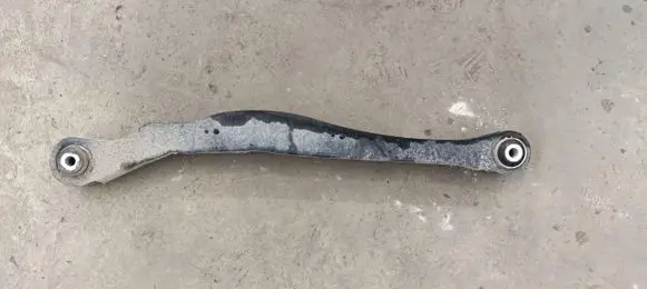 Rear control arm
