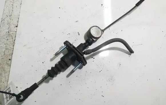 Opel Zafira A Clutch master cylinder 