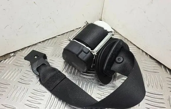 Mini One - Cooper F56 F55 Rear seatbelt 7313363 34145136