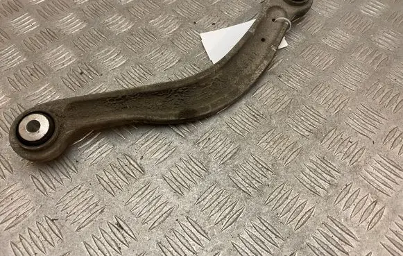 Rear control arm