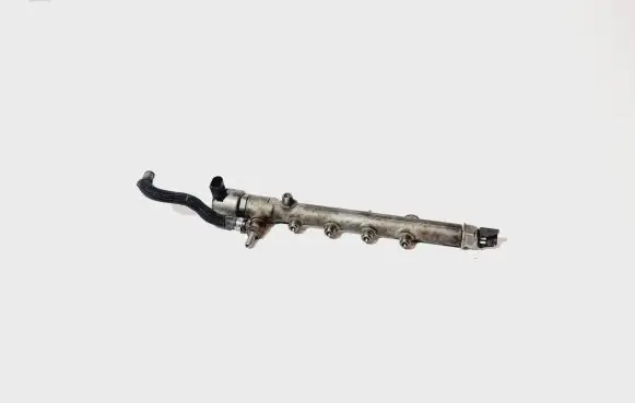 Mercedes-Benz C W204 Fuel main line pipe A6510700595 R9144Z230A