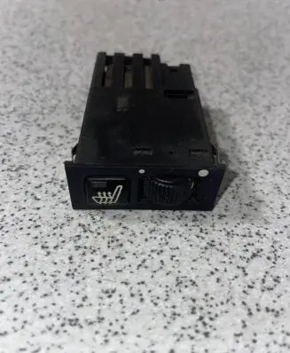 BMW 5 E39 Seat heating switch 61318352259 459500 03055000