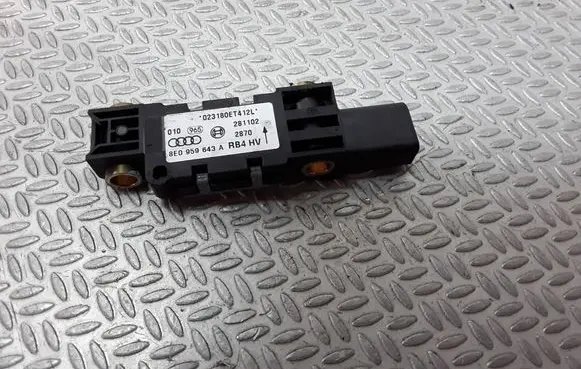 Audi A4 S4 B6 8E 8H Airbag deployment crash/impact sensor 8E0959643A