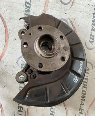 Volkswagen Touran I Front wheel hub