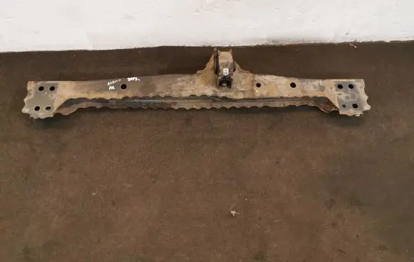 Toyota Avensis T270 Front subframe
